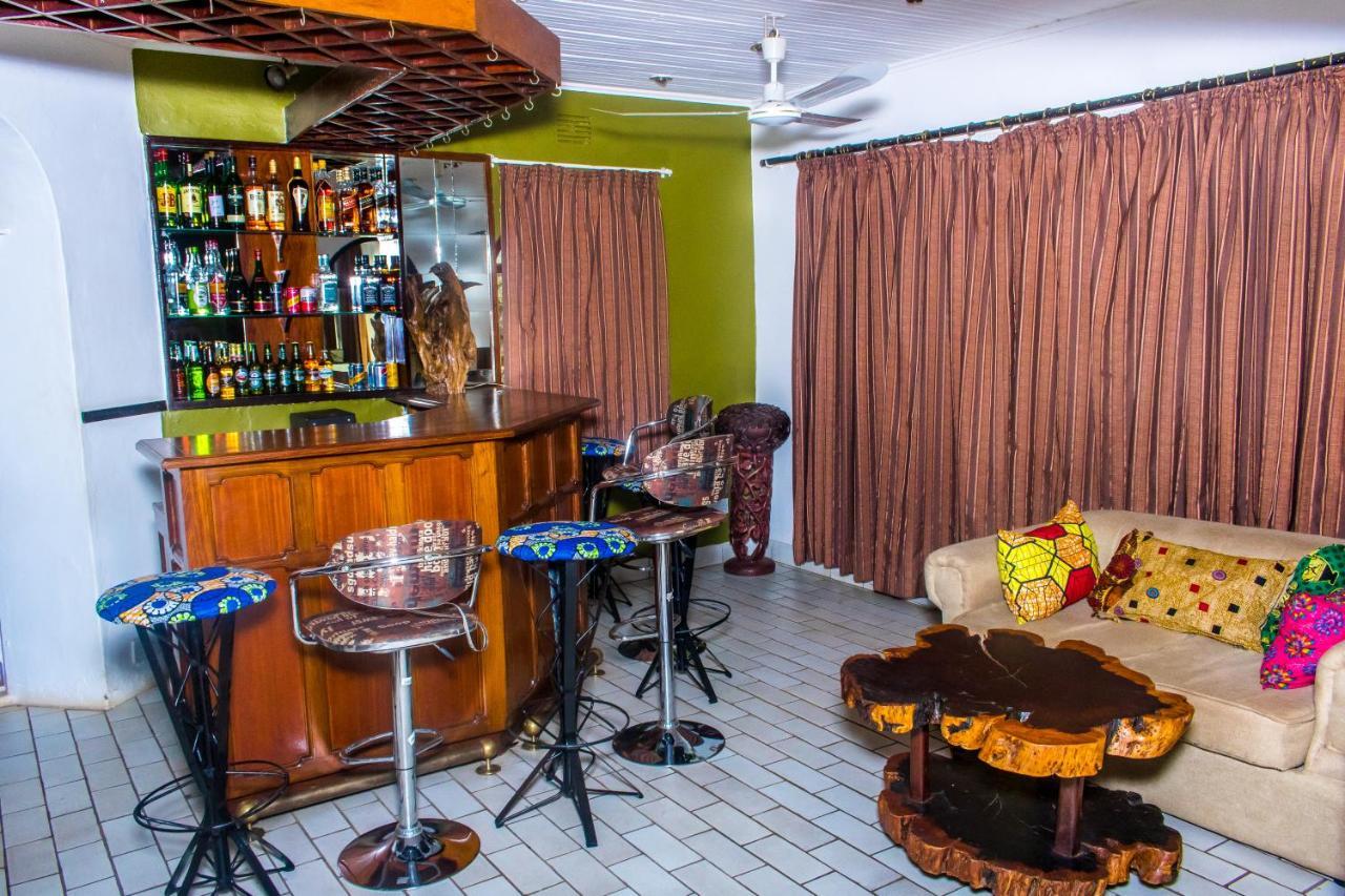 The Ad Lib Executive Lodge Lilongwe Dış mekan fotoğraf