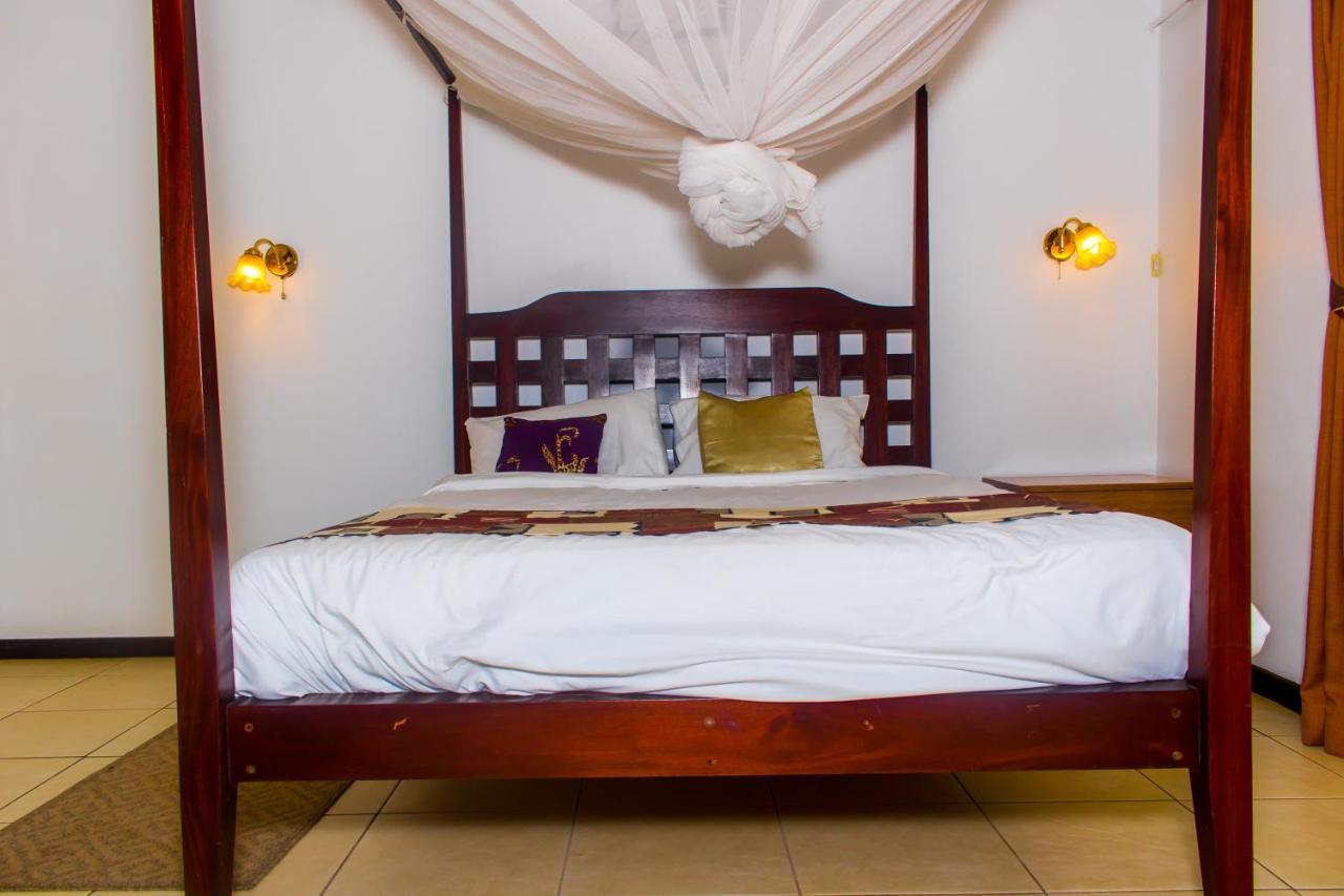 The Ad Lib Executive Lodge Lilongwe Dış mekan fotoğraf