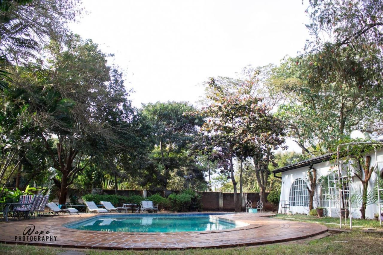 The Ad Lib Executive Lodge Lilongwe Dış mekan fotoğraf