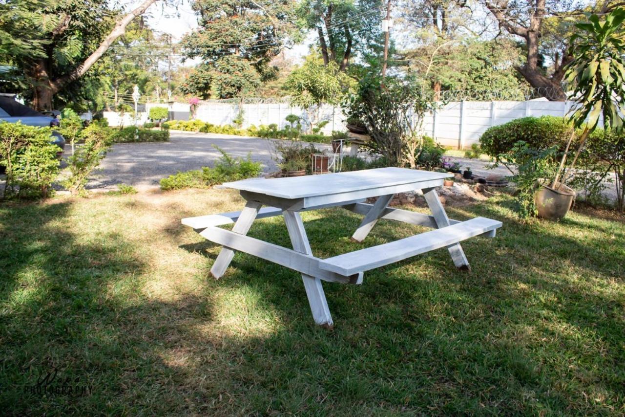 The Ad Lib Executive Lodge Lilongwe Dış mekan fotoğraf