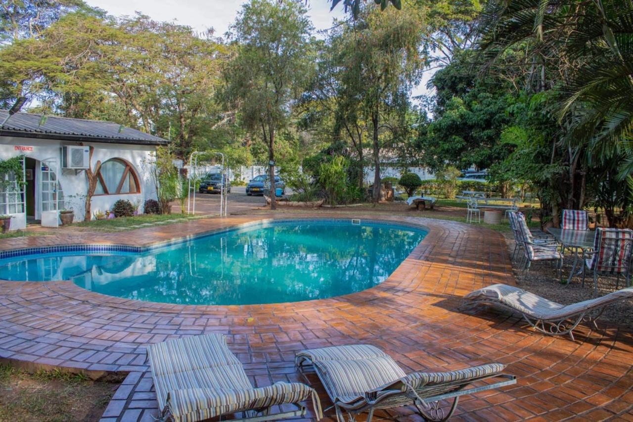 The Ad Lib Executive Lodge Lilongwe Dış mekan fotoğraf